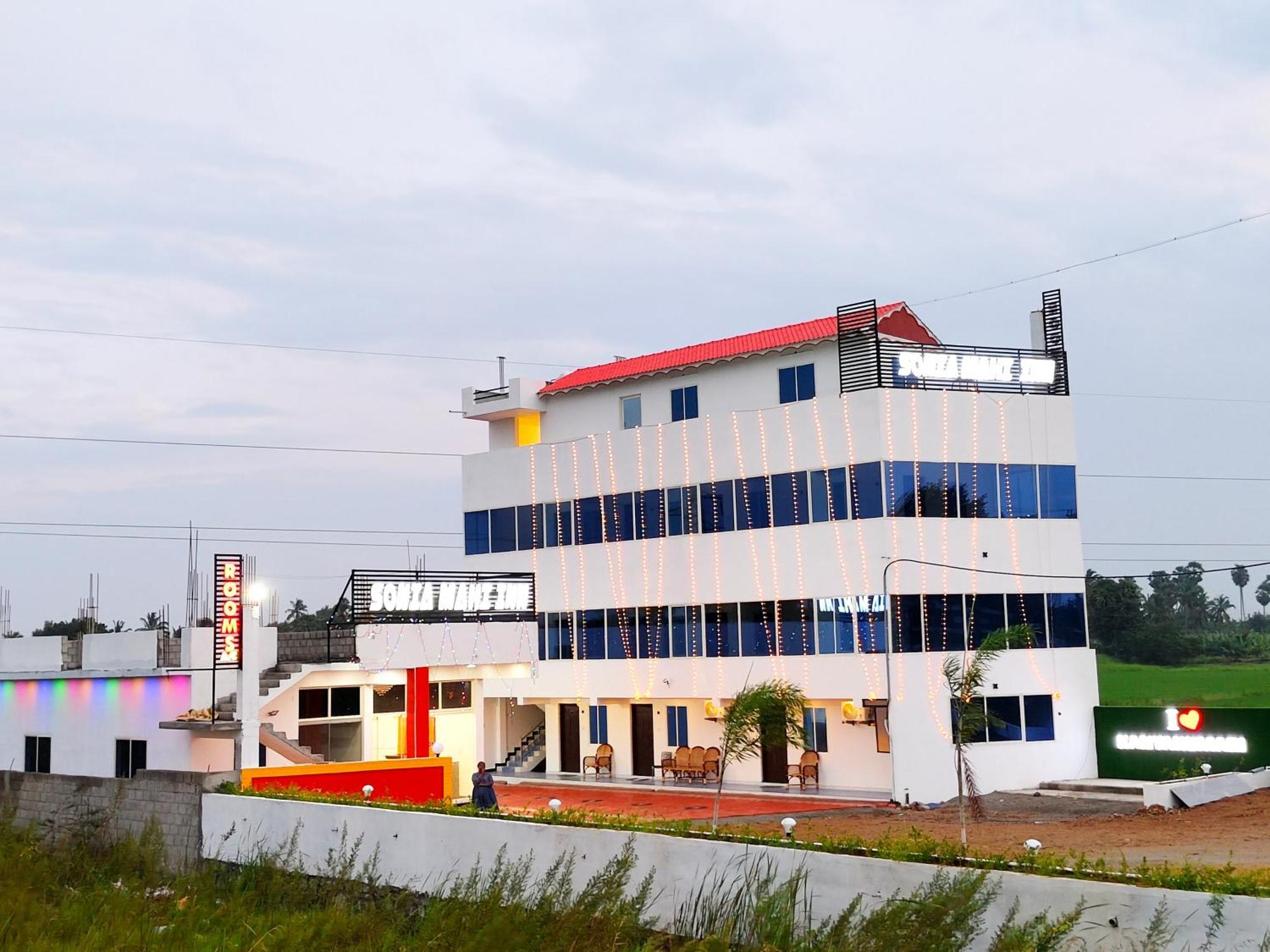 Hotel Sonia Mahi Inn Kanyakumari Buitenkant foto